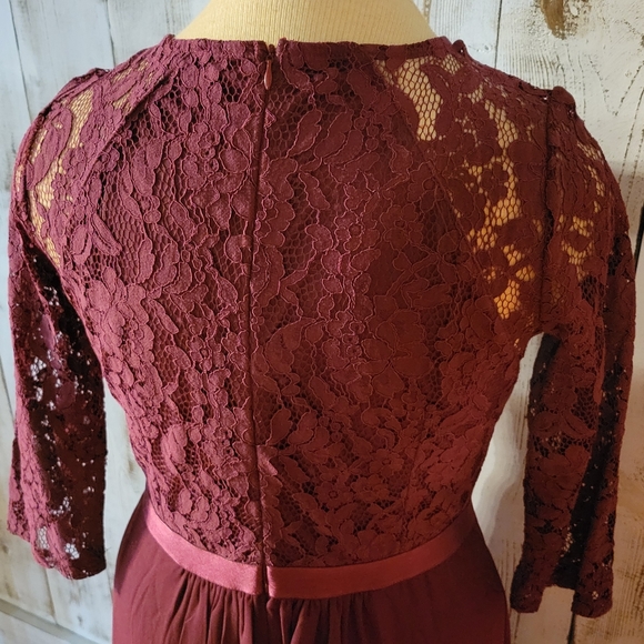 Formal Lace Split Side Maxi Dress - Picture 2 of 7